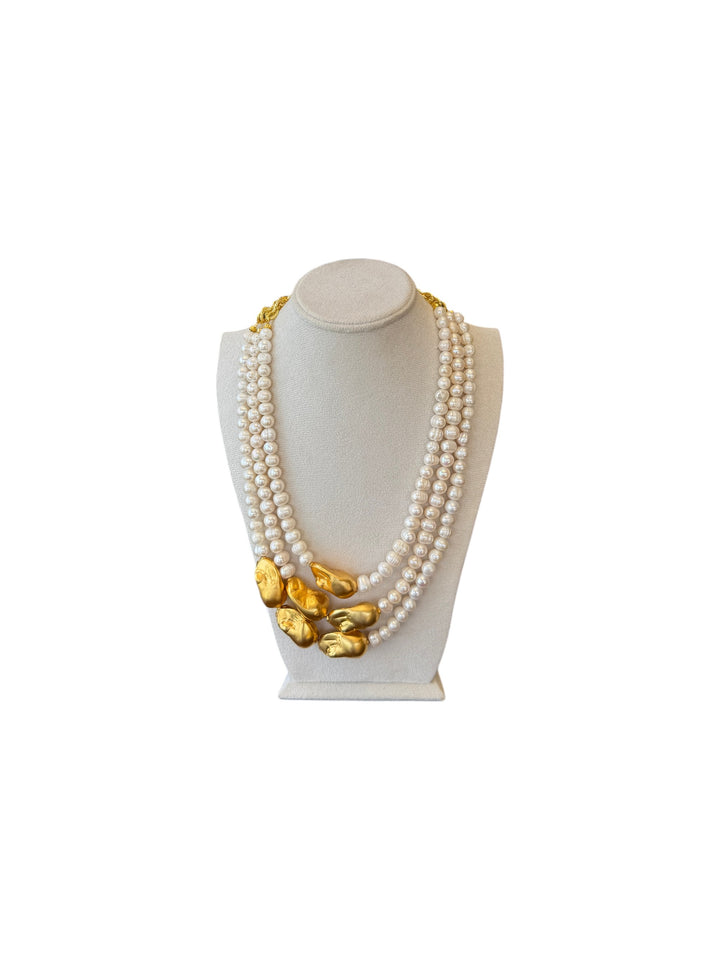 Golden Pearls Necklace