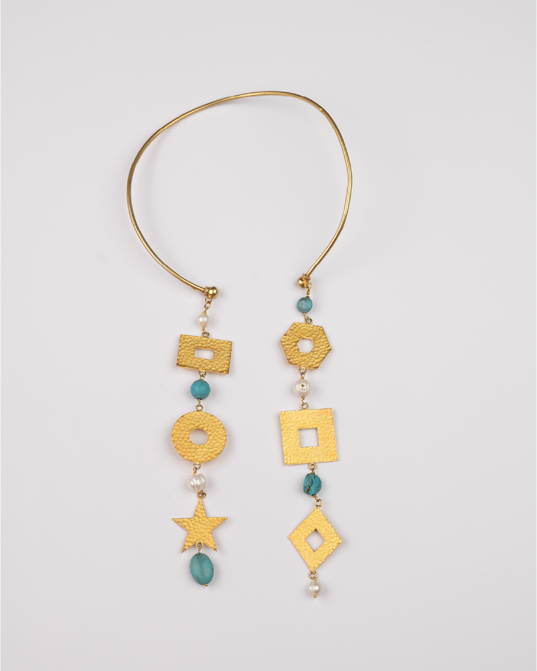 El Kawthar Necklace in Pearls and Farouz