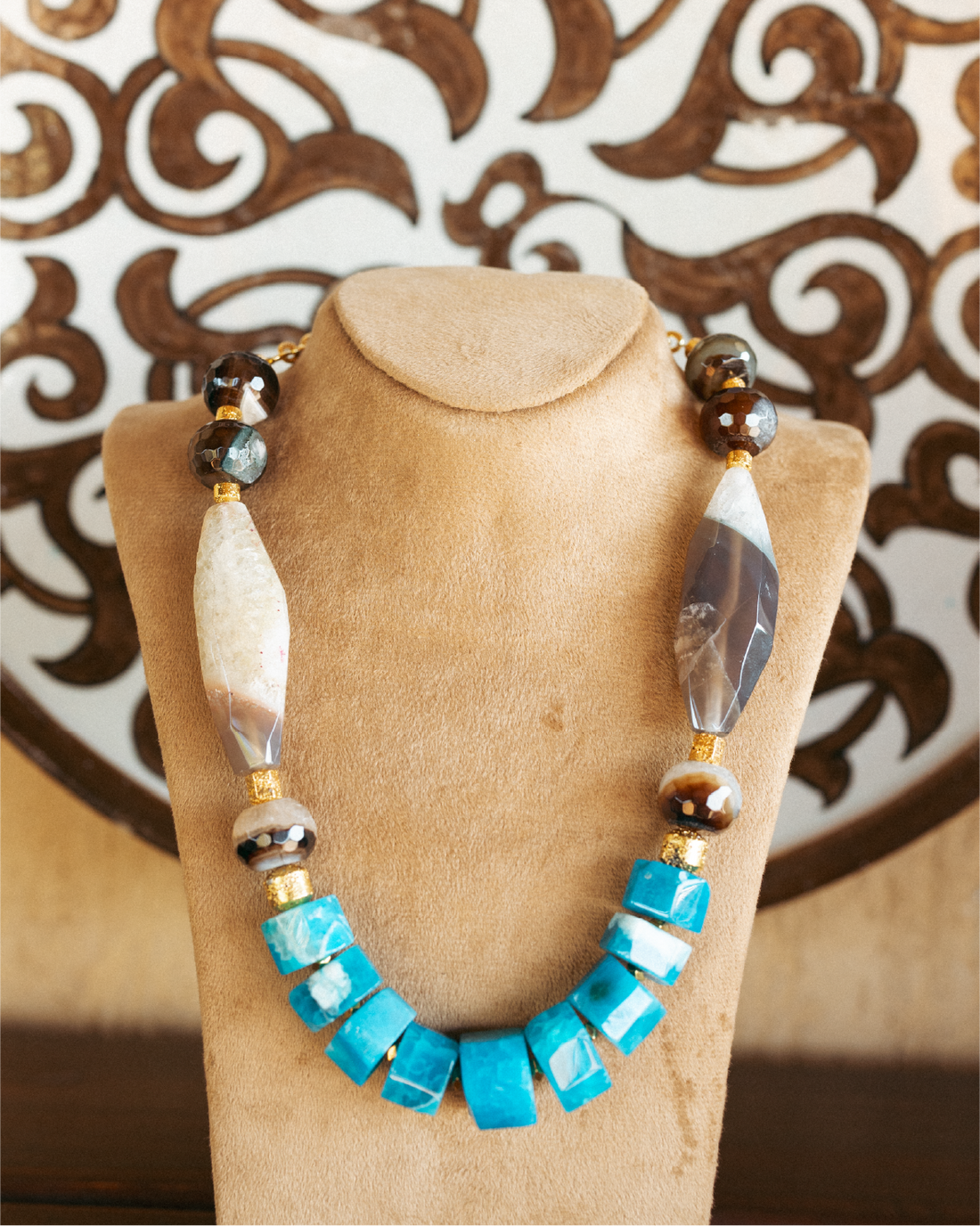Ocean Noir Agate Necklace