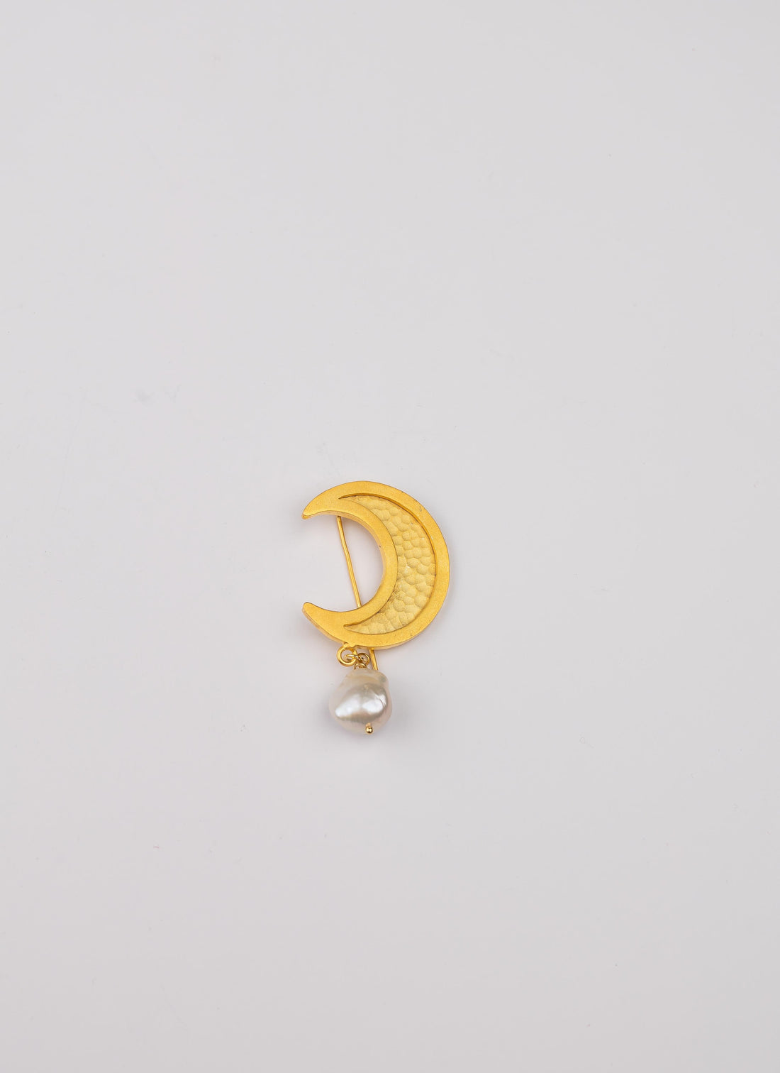 Crescent Pin with Pearl-بروش الهلال